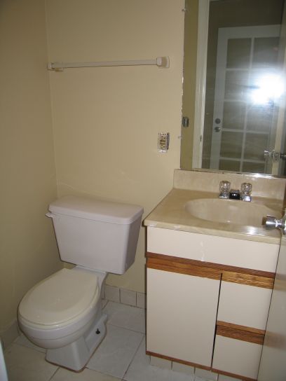 1590n-downstairs-bathroom