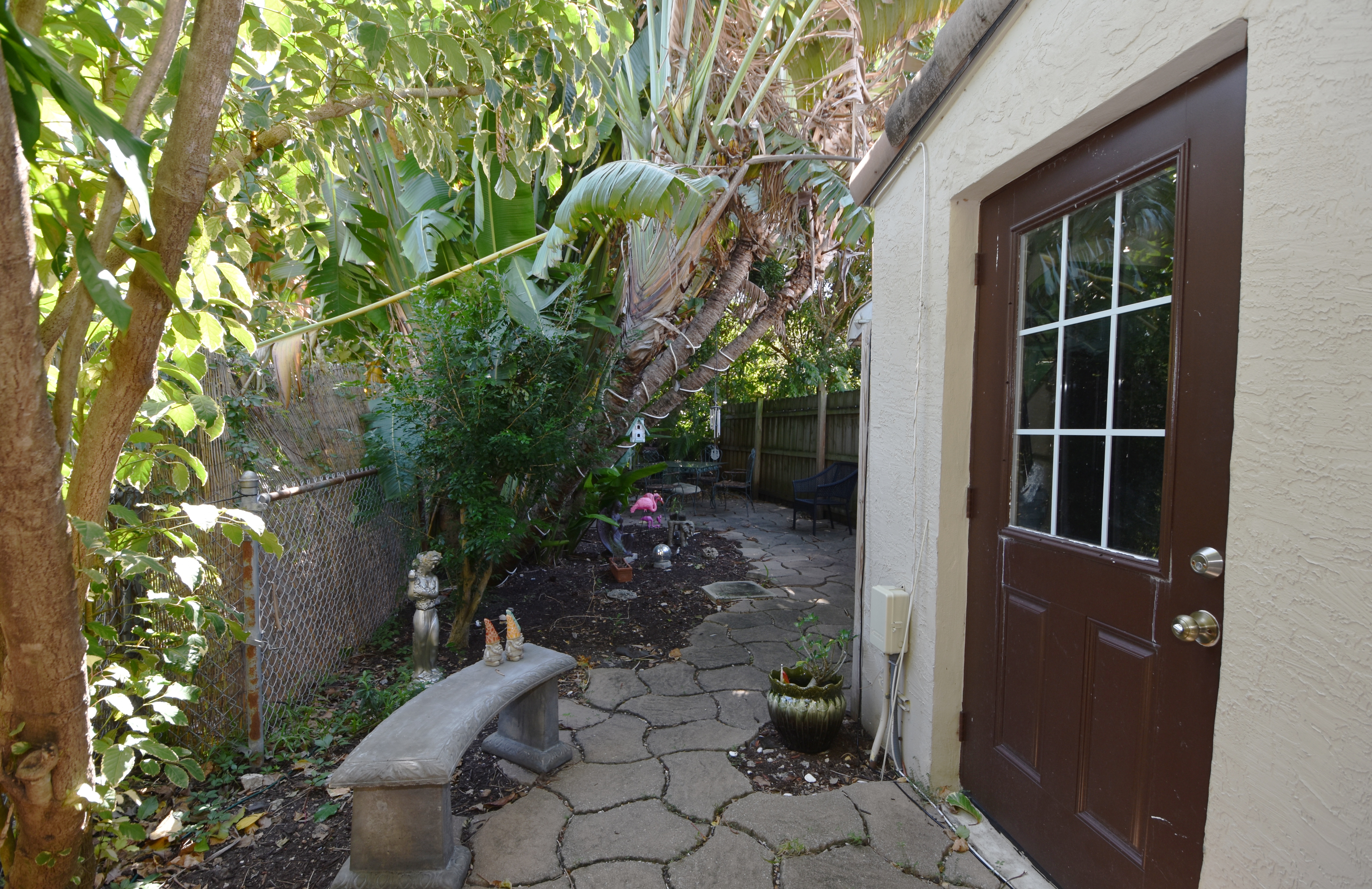 2side-entry