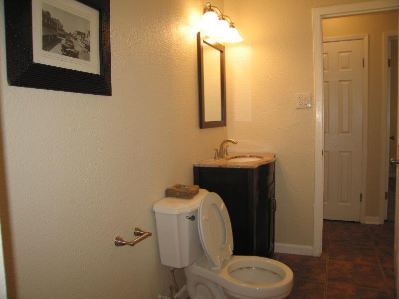 16 Bathroom
