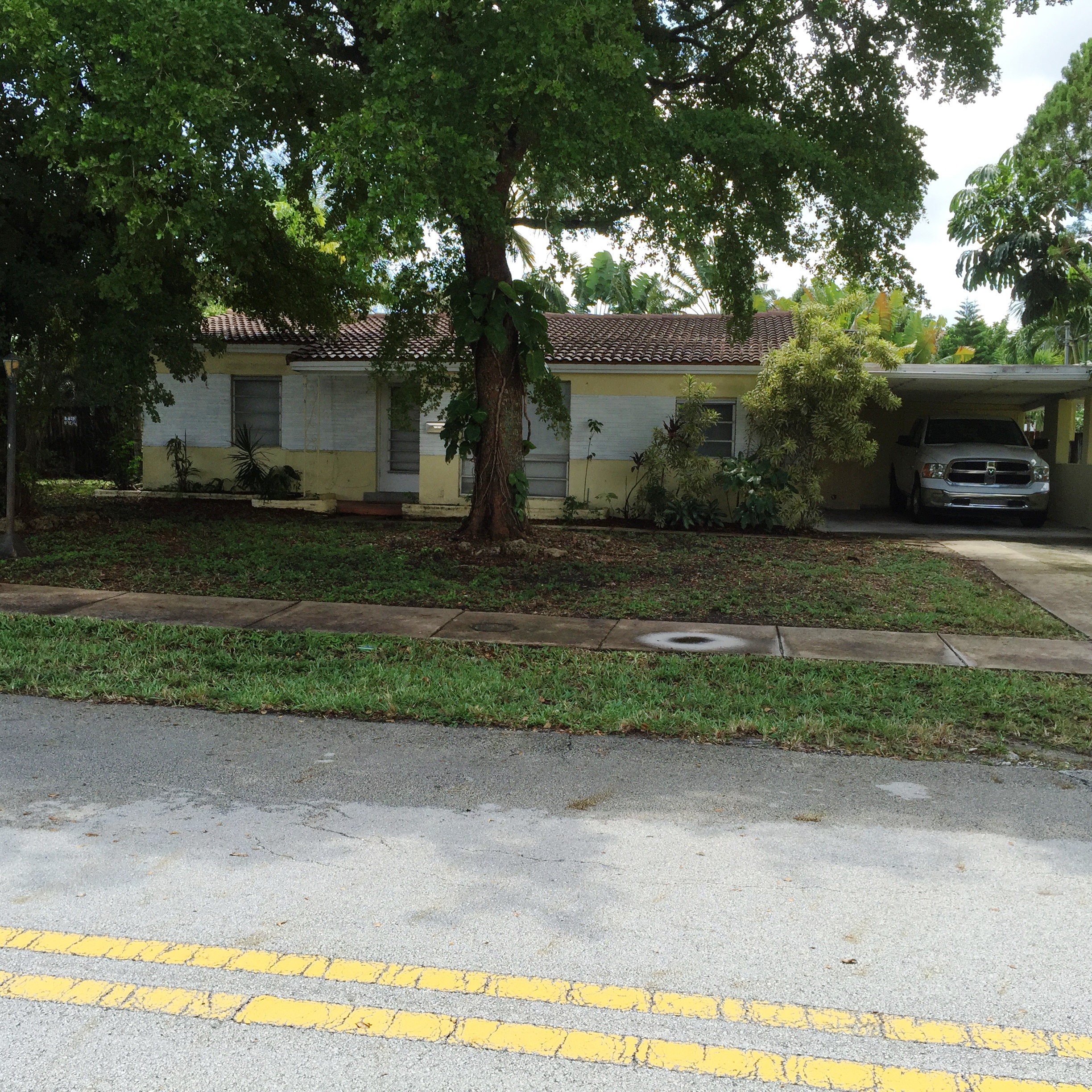 3 carport