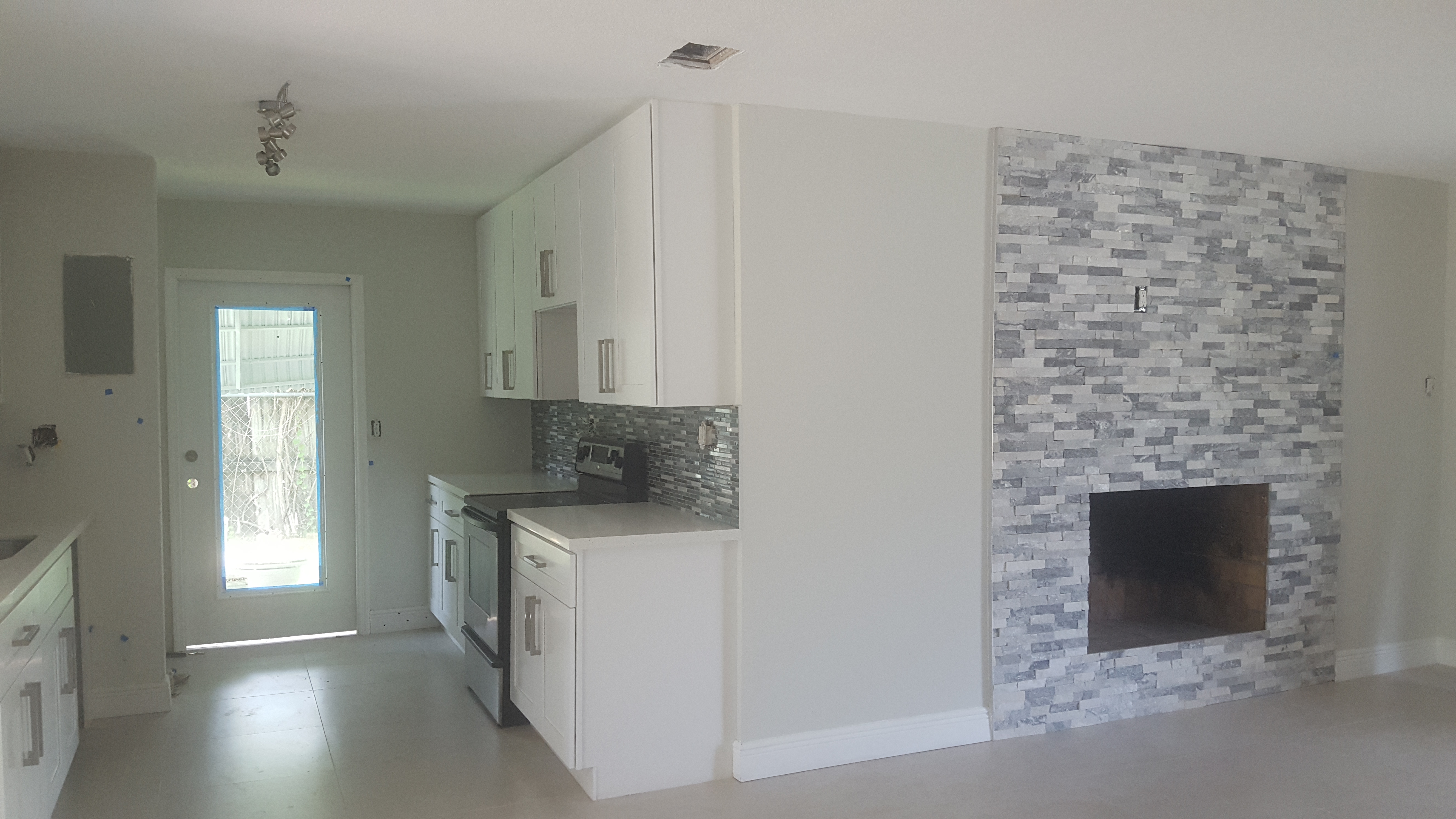 4-KITCHEN