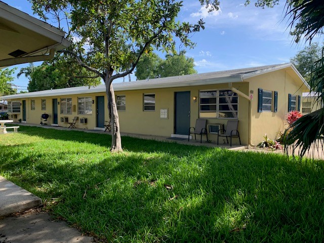 EXTERIOR-PHOTOS-408-SE-9-STREET-7.27.22