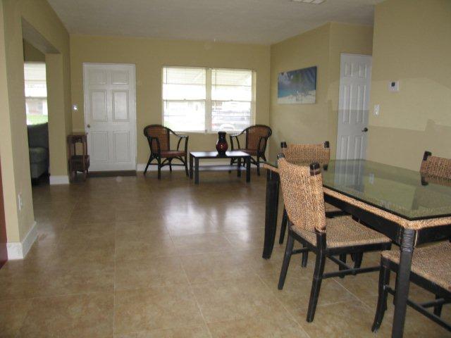 Living Dining Area